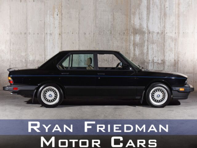 1988 bmw m5 125812 miles black sedan i6 3.5l m
