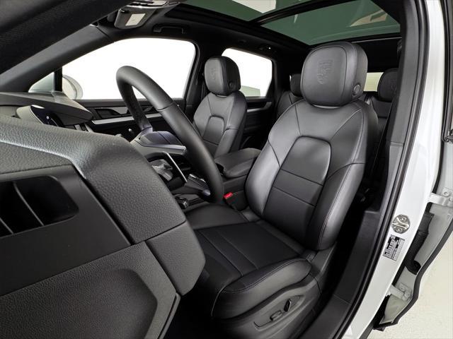 2024 porsche cayenne base (tiptronic)