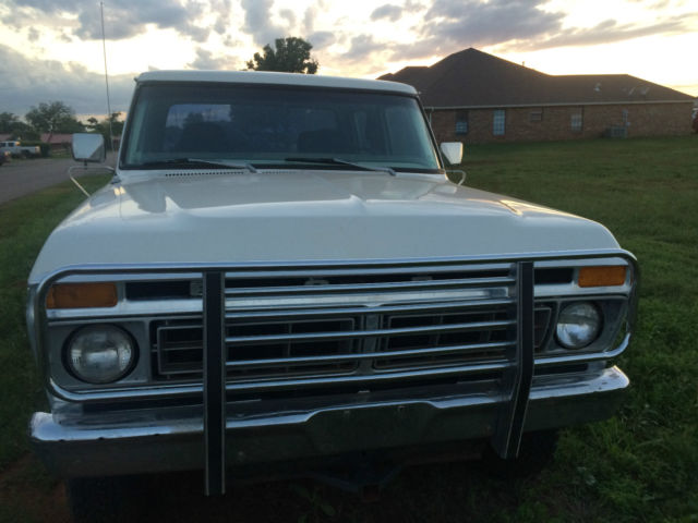 vintage, antique 1977 ford f-250, 4 door, shortbed