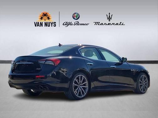2021 maserati ghibli