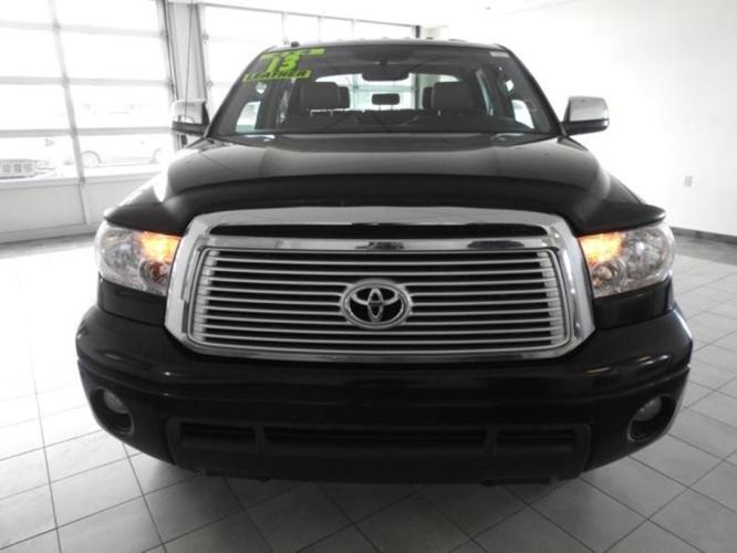 2013 toyota tundra limited 4x4 limited 4dr crewmax cab pickup sb (5.7l v8 ffv for sale in hutchinson, kansas