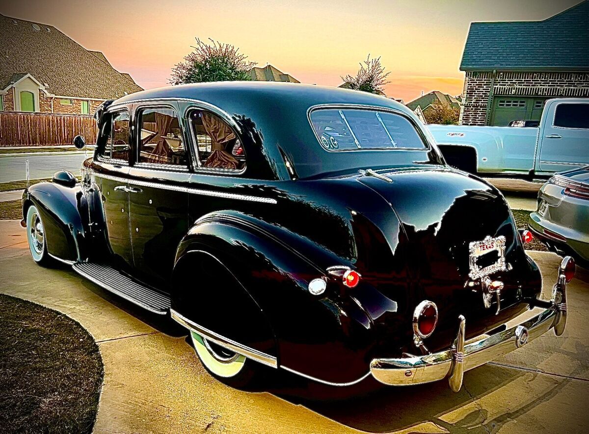 1939 pontiac deluxe 26 sedan black rwd automatic suicide doors