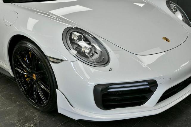 2018 porsche 911 turbo s