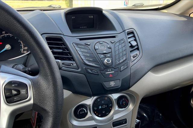 2019 ford fiesta se