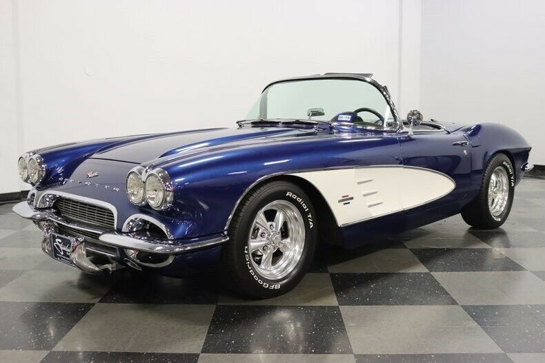awesome 'vette! crate 350/370hp v8, tremec 5 speed, a/c, both tops, beautiful!