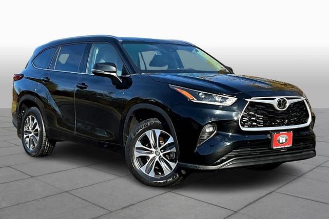 2021 toyota highlander xle