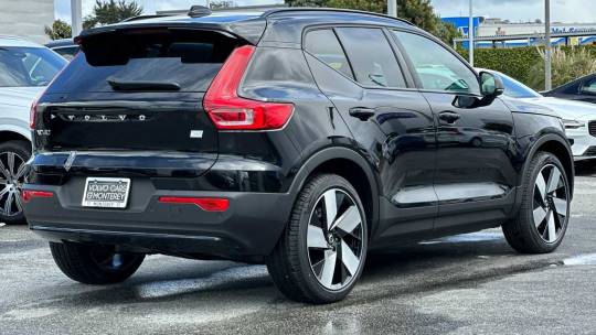 2024 Volvo XC40