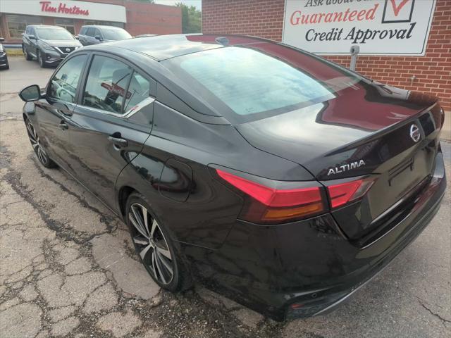 2022 nissan altima sr fwd