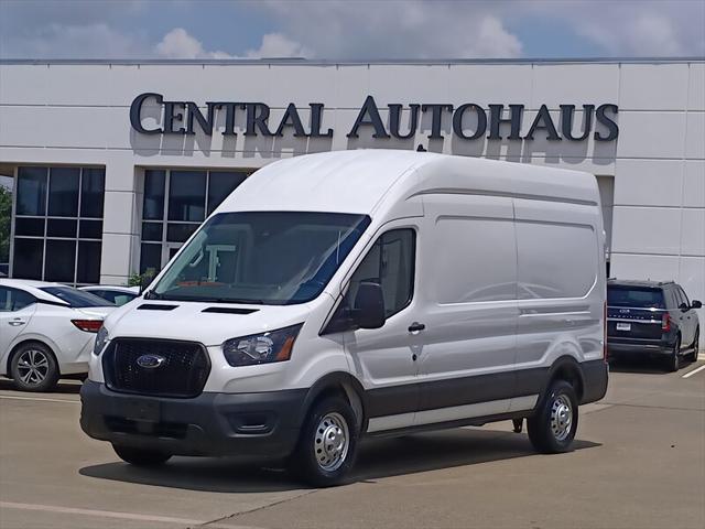 2022 ford transit-250 base