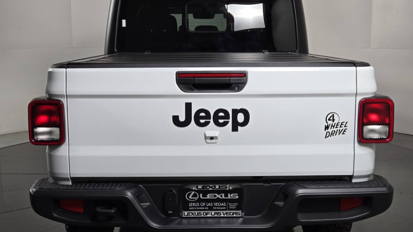 2023 jeep gladiator willys