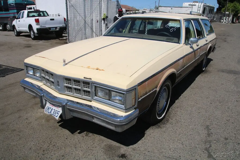 (omr) 1986 oldsmobile custom v8 5.0l automatic no reserve