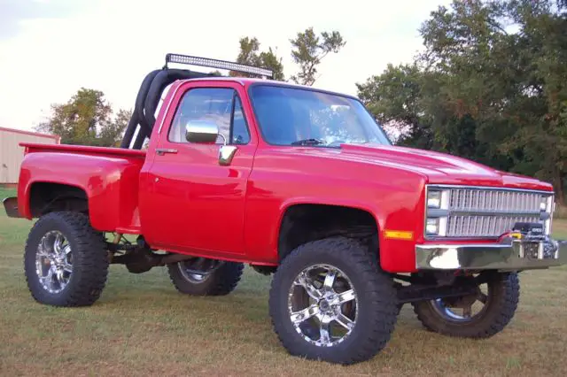 killer 1982 chevrolet k 10 4x4 short narrow bed truck - a head turning hotrod !