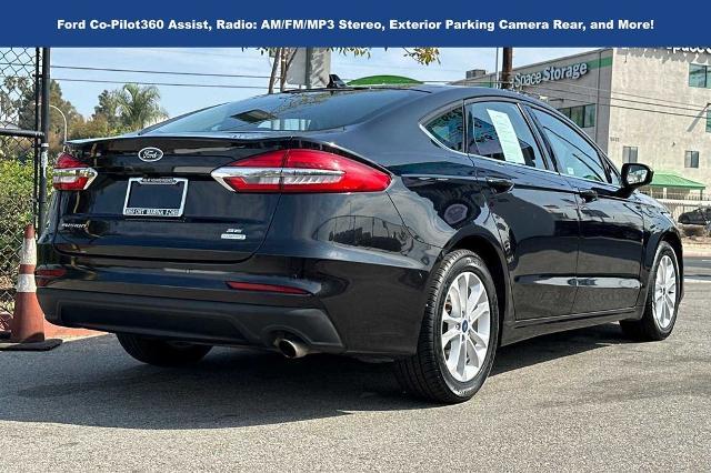2020 ford fusion se