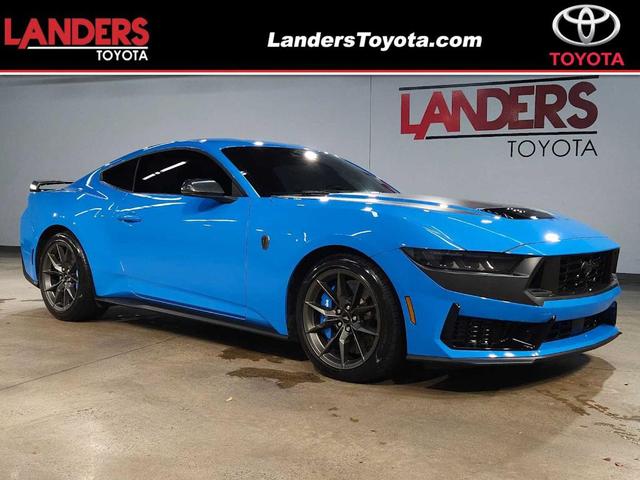 2024 ford mustang dark horse