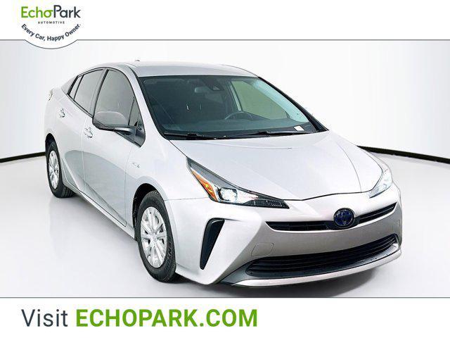 2021 toyota prius l