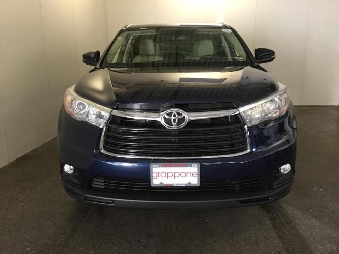 2016 toyota highlander xle awd xle 4dr suv for sale in bow, new hampshire