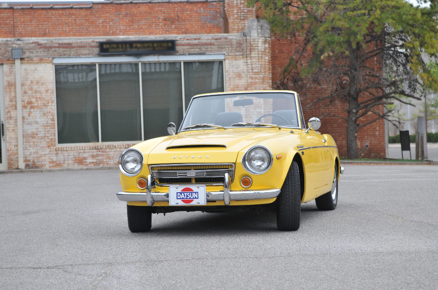1969 datsun 2000 roadster 5-speed