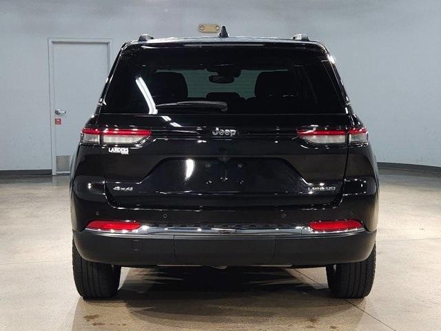2023 jeep grand cherokee laredo