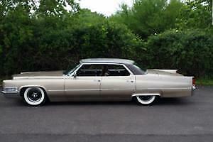 1969 cadillac deville parting out in clinton, iowa