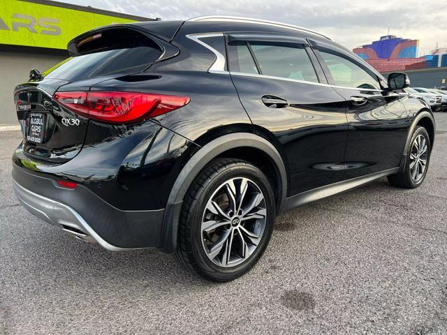 2017 infiniti qx30 premium