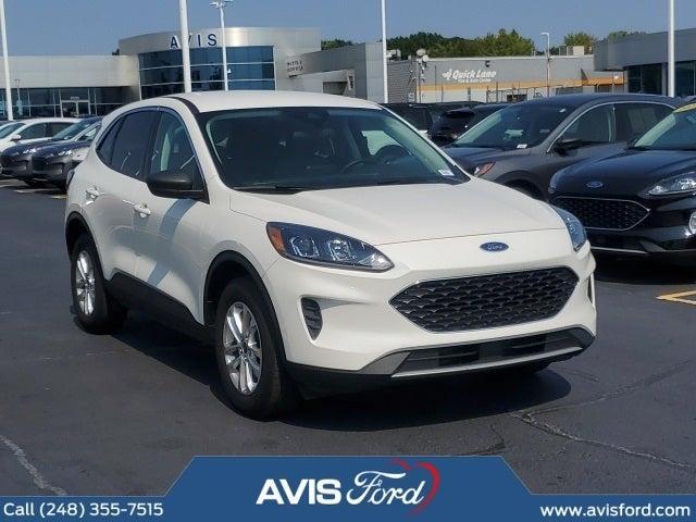 2022 ford escape se