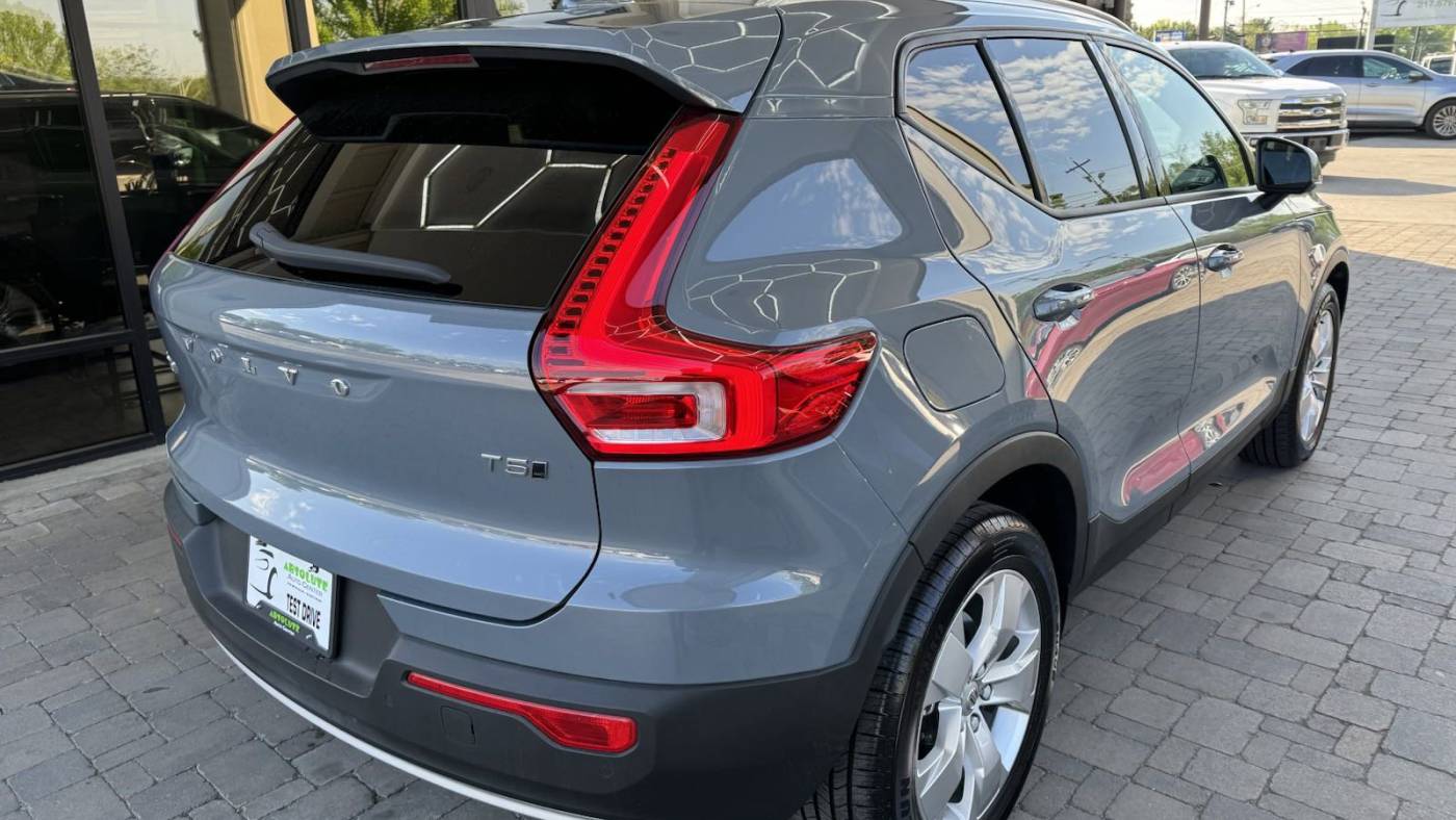 2021 volvo xc40 t5 momentum