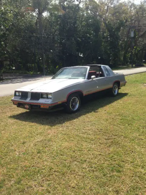 1984 hurst olds
