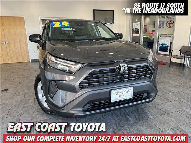 2024 toyota rav4 le