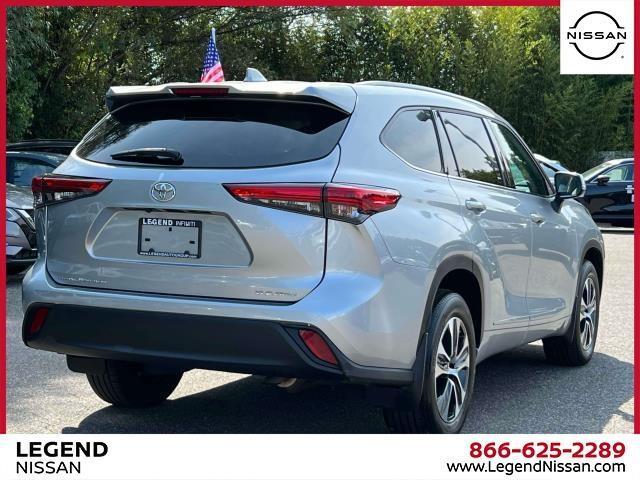 2022 toyota highlander xle