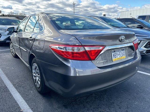 2017 toyota camry le