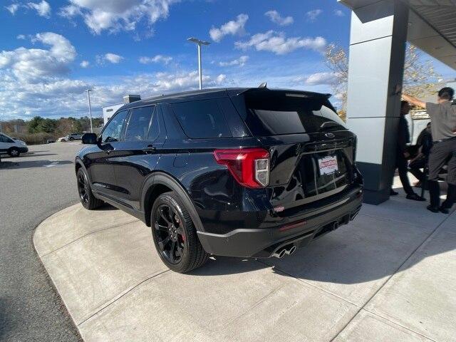2021 ford explorer st