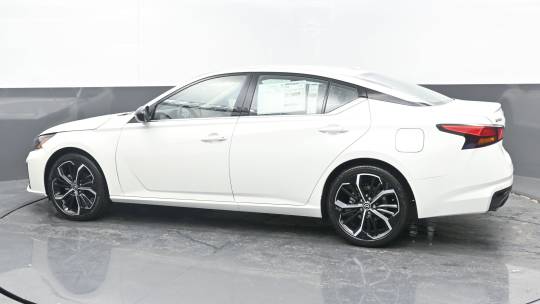 2025 Nissan Altima