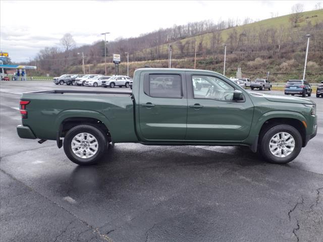 2023 nissan frontier sv