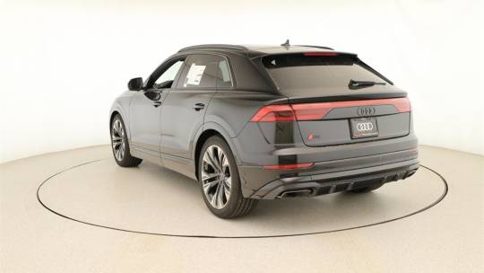 2024 Audi Q8