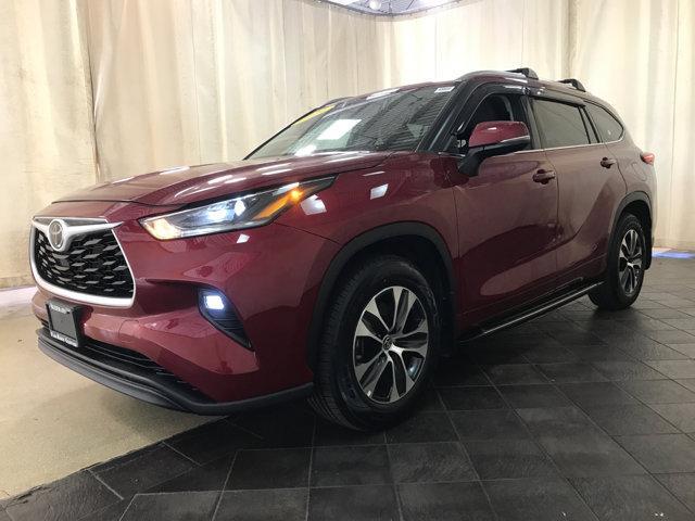 2021 toyota highlander xle