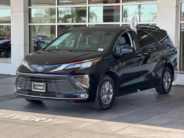 2023 toyota sienna xle 8 passenger
