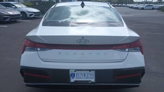 2024 Hyundai Elantra