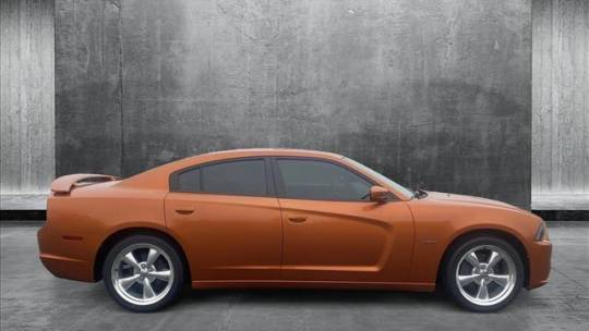 2011 Dodge se