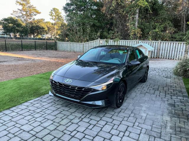 2022 hyundai elantra sel