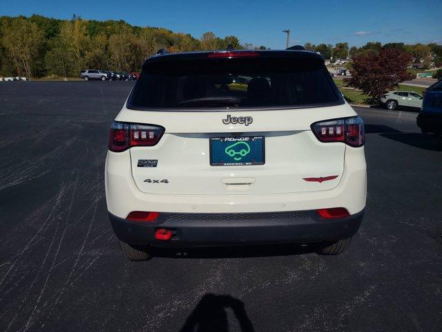 2021 jeep compass trailhawk