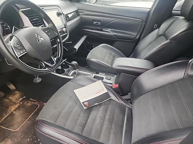 2020 mitsubishi outlander le