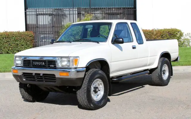 california original, 1990 toyota pickup, 4x4, two owner, 100% rust free, a+++