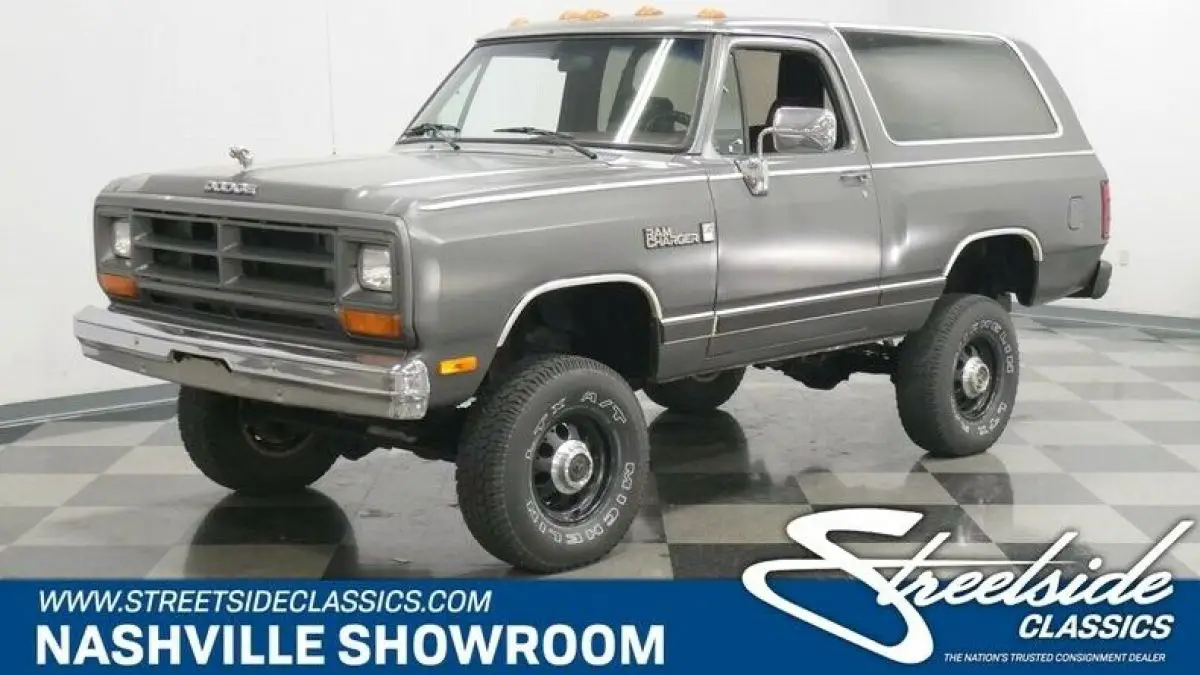 classic vintage 4x4 suv