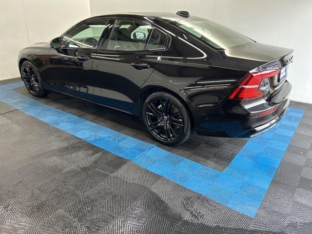 2024 volvo s60 b5 plus black edition