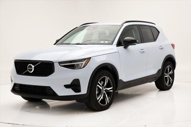 2024 volvo xc40 b5 core bright theme