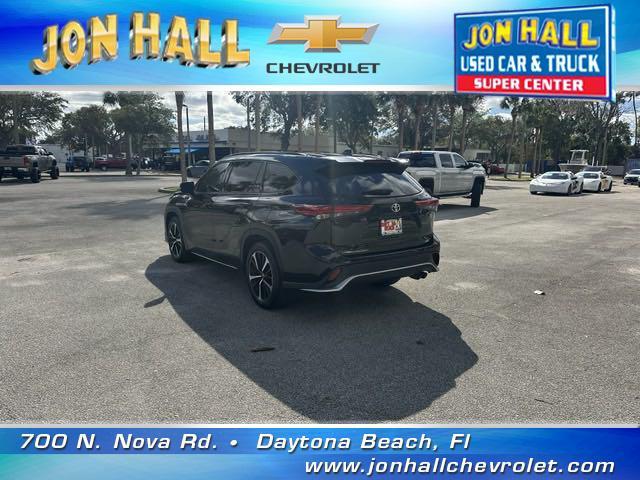 2021 toyota highlander xse