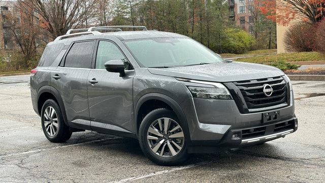 2023 nissan pathfinder sl