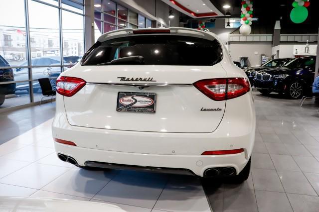 2017 maserati levante base