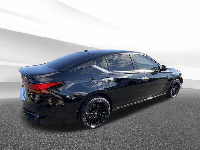 2021 nissan altima 2.5 sv