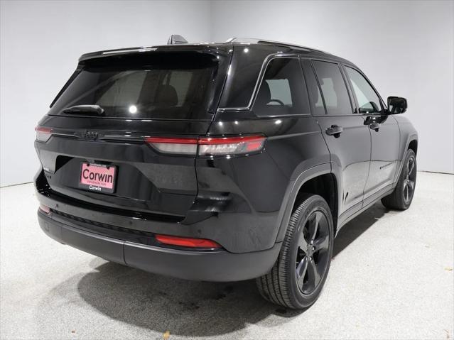 2022 jeep grand cherokee altitude